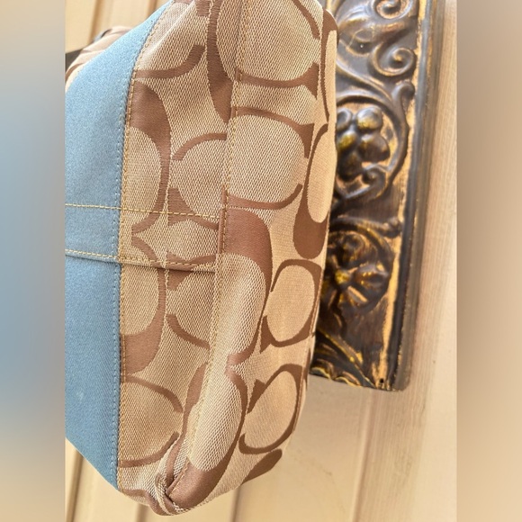 Coach Signature Stripe Tote Bag - Picture 6 of 9